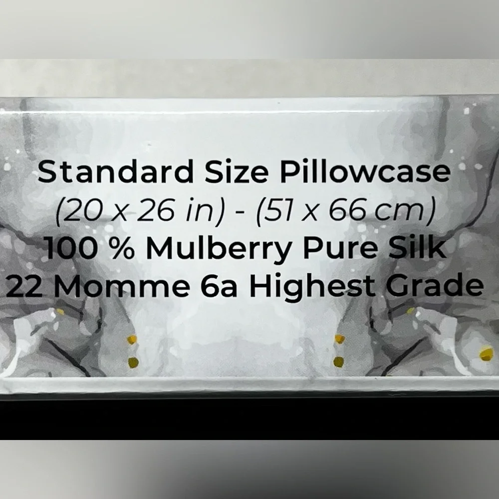 NWT Smily Silk Pillowcase - 100% Pure Mulberry Silk - 22Momme Highest Grade 6A